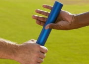 开云体育平台APP-橙色风暴鏖战非洲雄鹰，莱万一剑封喉终成关键先生