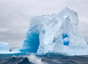 开云APP-后场指挥官，在NBA总决赛之夜的绿茵场上，巴斯托尼如何一手掌控比赛走势