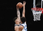 开云官网-篮网对阵勇士，乔治在焦点战证明自己