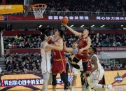 开云体育官网-一场悬念重重的篮球比赛即将上演