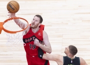 开云体育APP下载-猛龙队大胜篮网，继续领跑东部