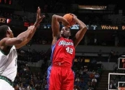 开云体育入口-关于选手技术精湛，展现超凡篮球魔法的信息