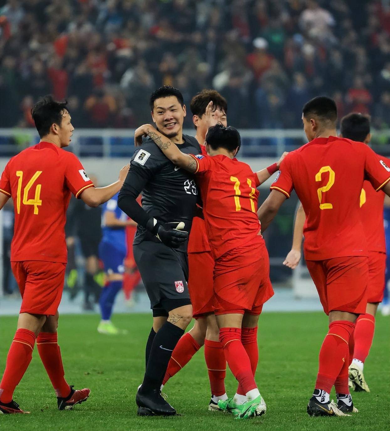 中国足球队在国际赛事中崭露头角,引发关注 中国足球队在国际赛事中崭露头角,引发关注