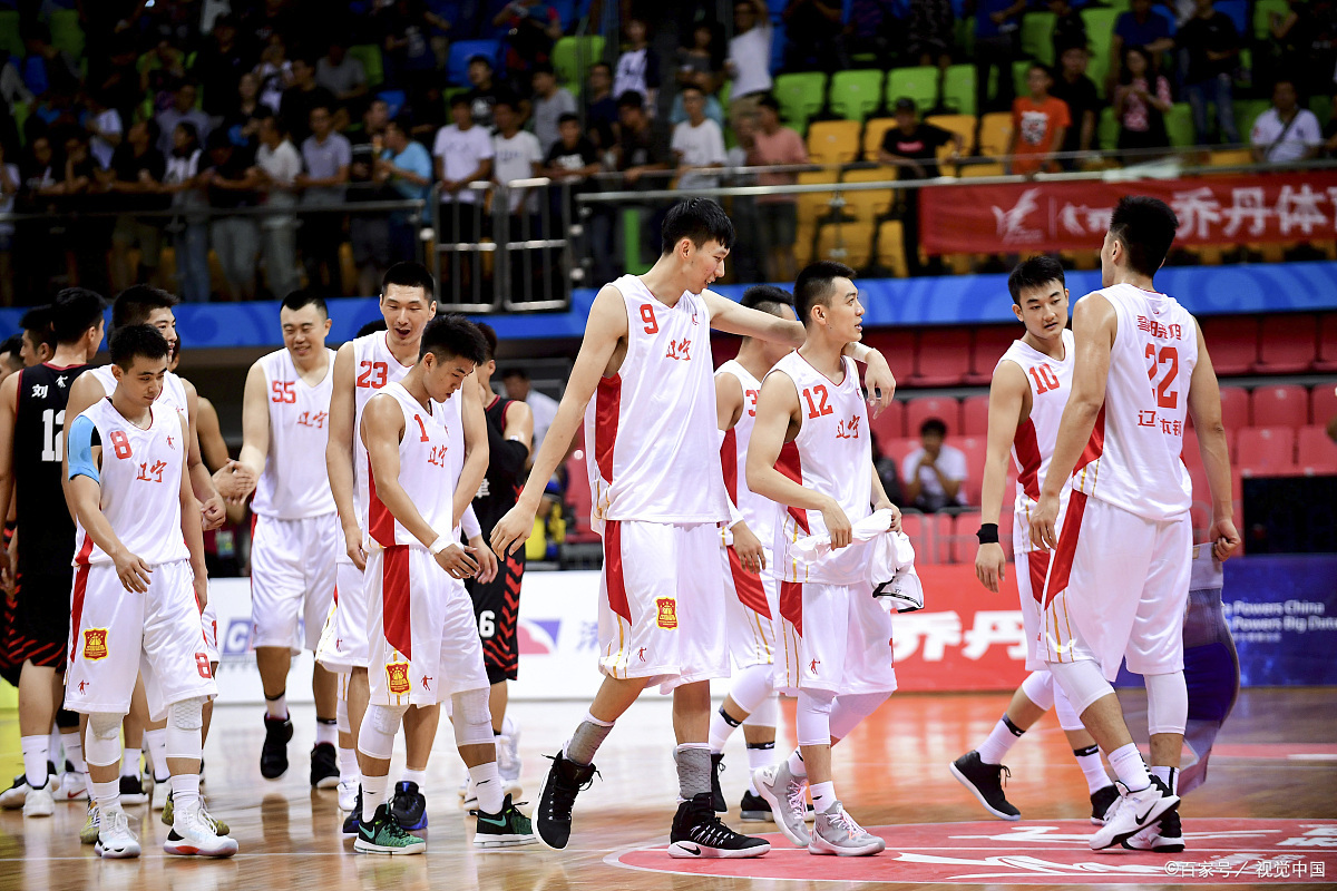 关于精彩篮球比赛的血拼场面震撼人心！的信息