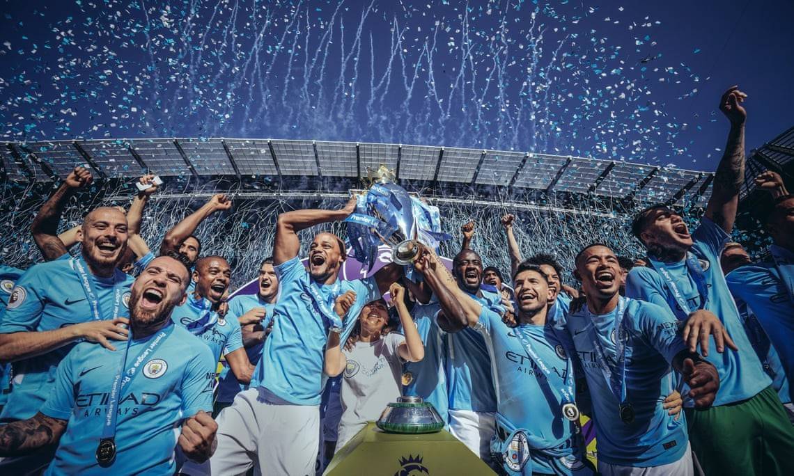 曼城客场击败莱切斯特,保住榜首位置 曼城客场击败莱切斯特,保住榜首位置