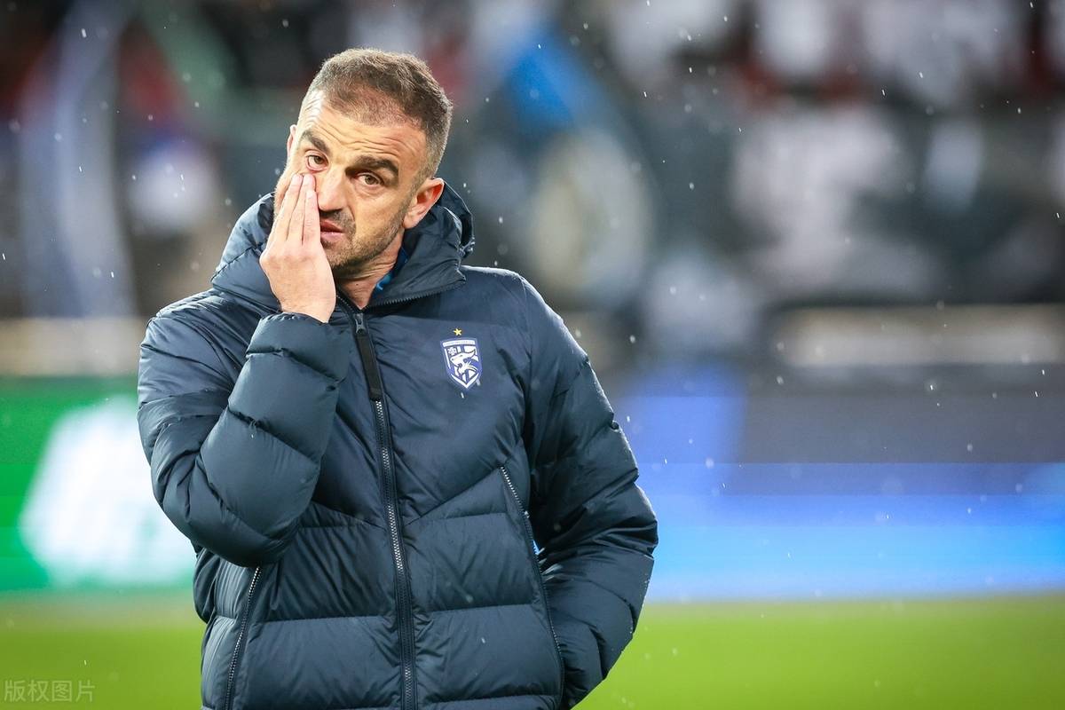 罗马连场不胜传言主帅将下课，危机时刻临近的简单介绍