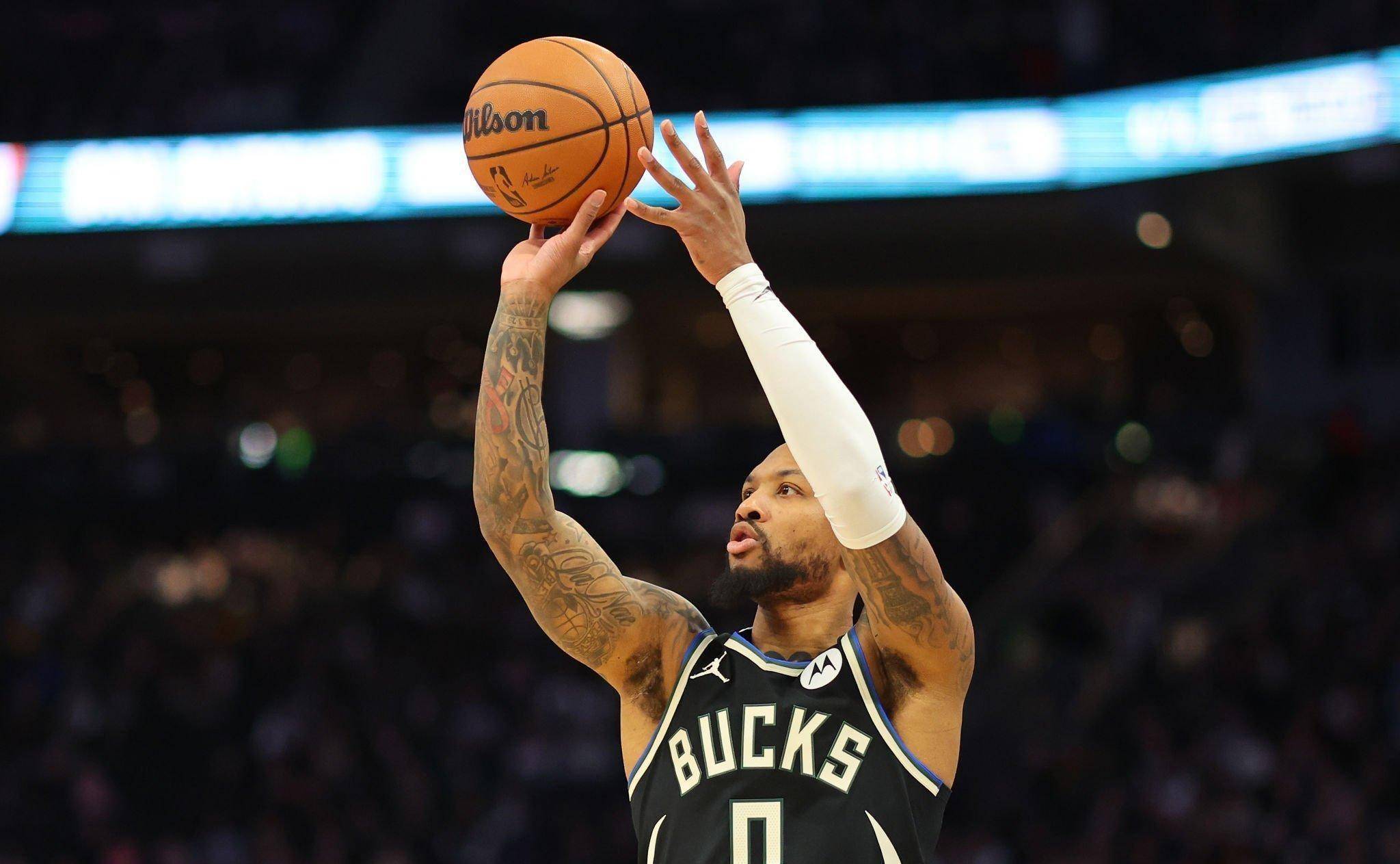 包含雄鹿防守疲软暴露问题，需加强篮筐保护的词条