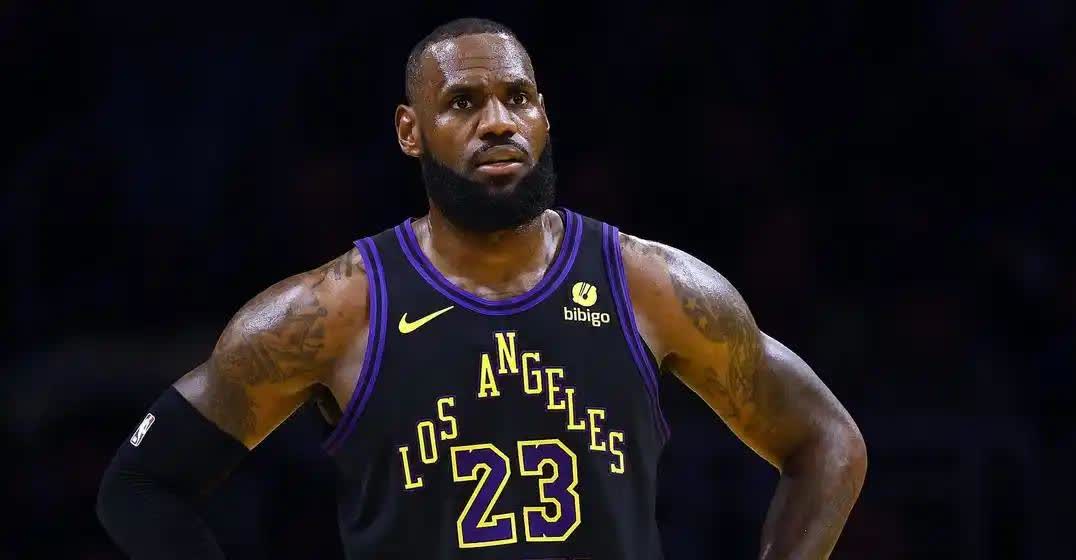 包含NBA球员个人数据再创历史,成为数据统计焦点的词条 包含NBA球员个人数据再创历史,成为数据统计焦点的词条