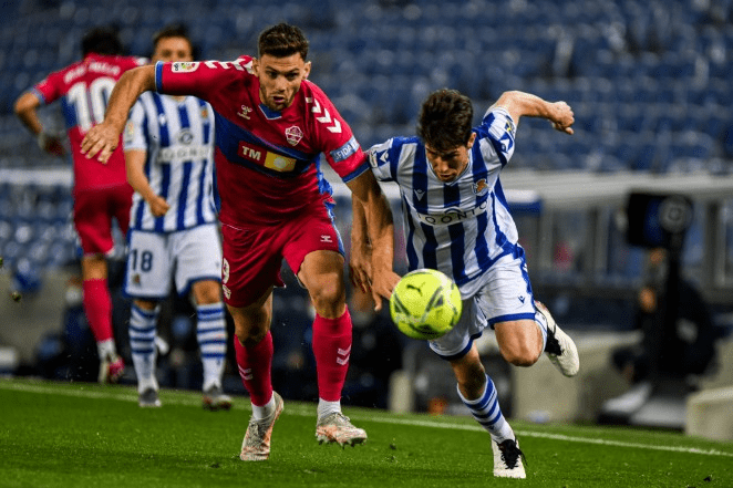 皇家社会客场大胜,重返联赛领先位置的简单介绍 皇家社会客场大胜,重返联赛领先位置的简单介绍