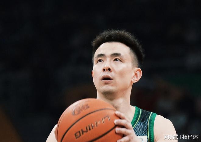 江西男篮客场大败,积分榜境况堪忧 江西男篮客场大败,积分榜境况堪忧