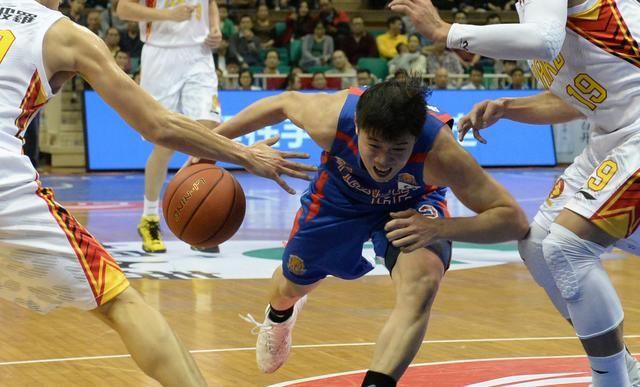 西班牙男篮一鸣惊人,队员表现出色实力浑厚 西班牙男篮一鸣惊人,队员表现出色实力浑厚