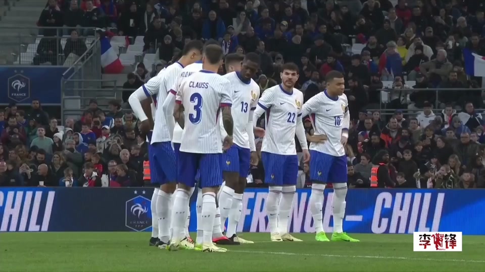 包含法国队锋线失常，被弱旅逼平惊现尴尬的词条