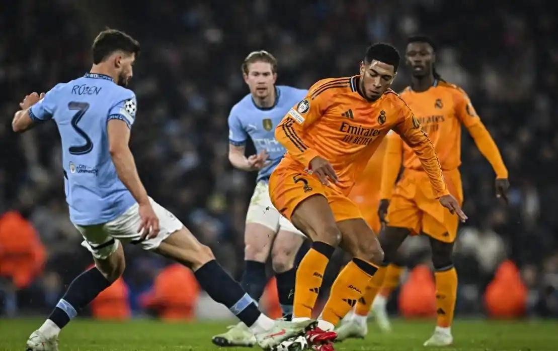 巴塞罗那遭遇曼城逆袭,梅西独得一球难救主 巴塞罗那遭遇曼城逆袭,梅西独得一球难救主