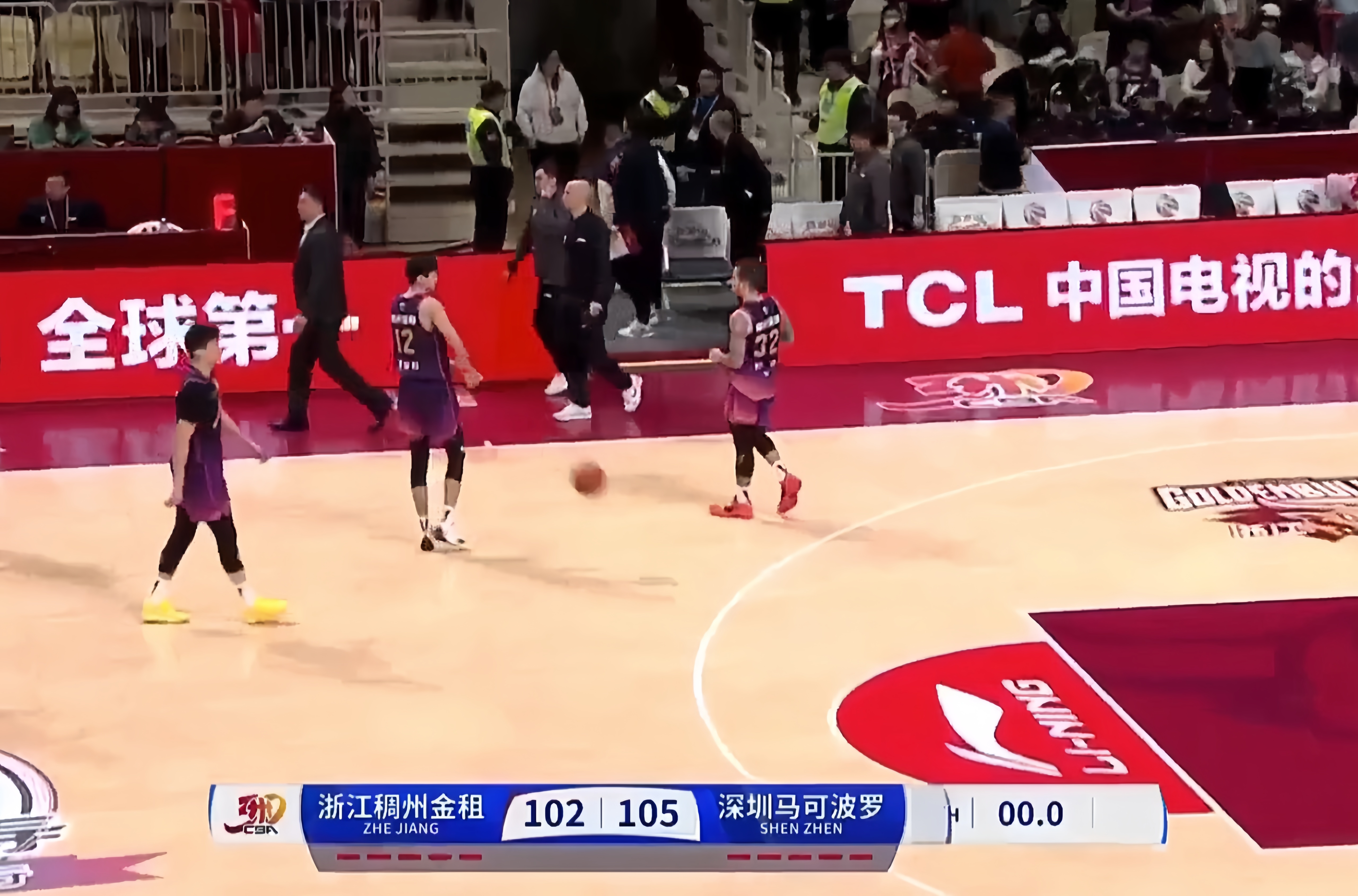 关于深圳主场被人和击败,陷入低谷的信息 关于深圳主场被人和击败,陷入低谷的信息