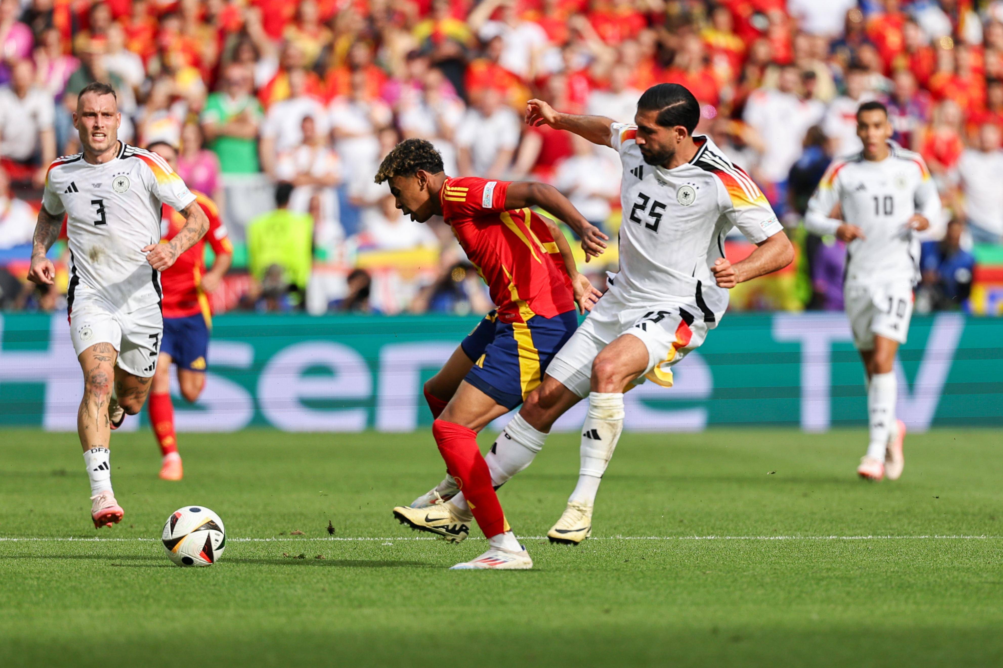 西班牙绝杀克罗地亚，挺进欧洲杯决赛