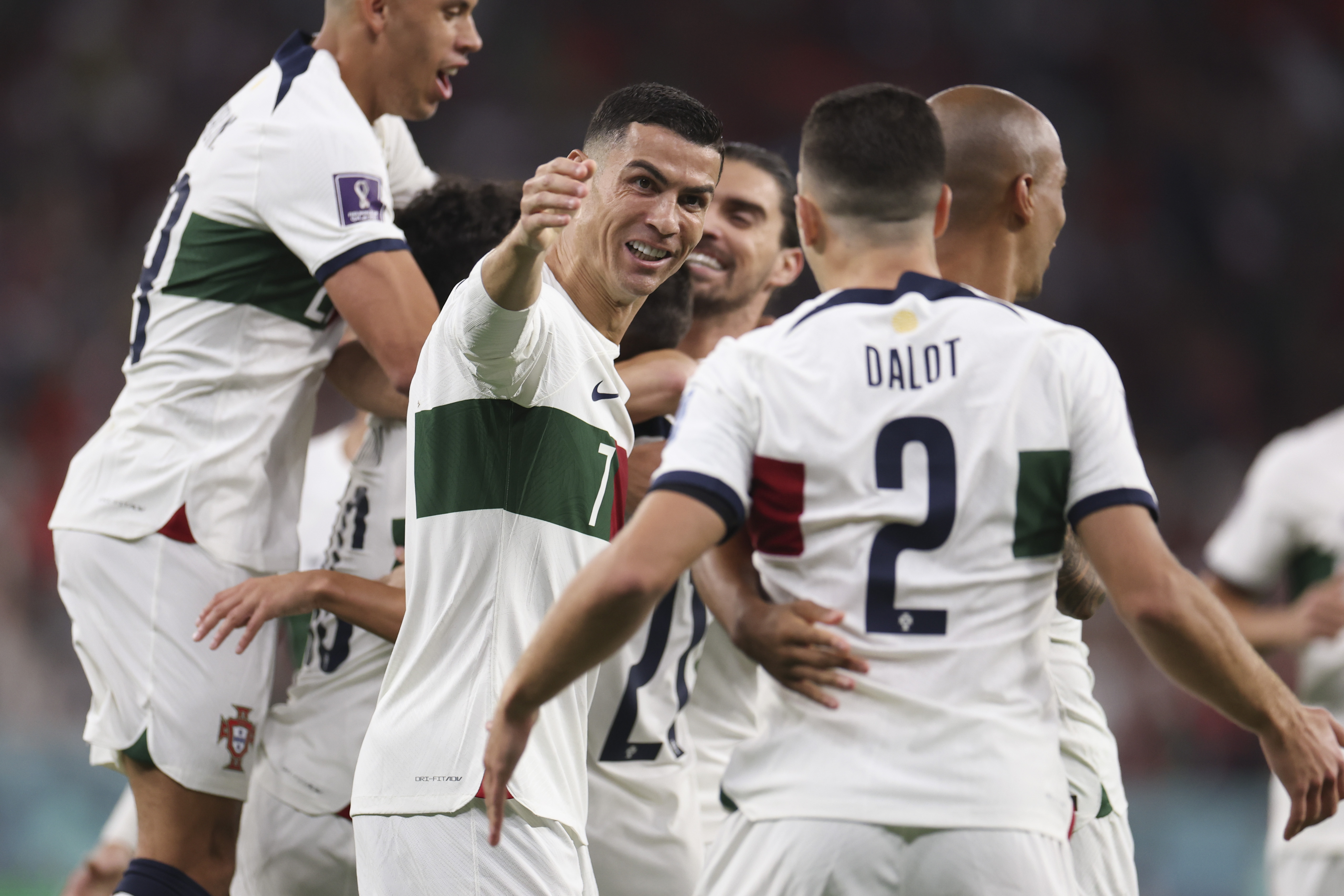 葡萄牙展现强大实力，携手晋级