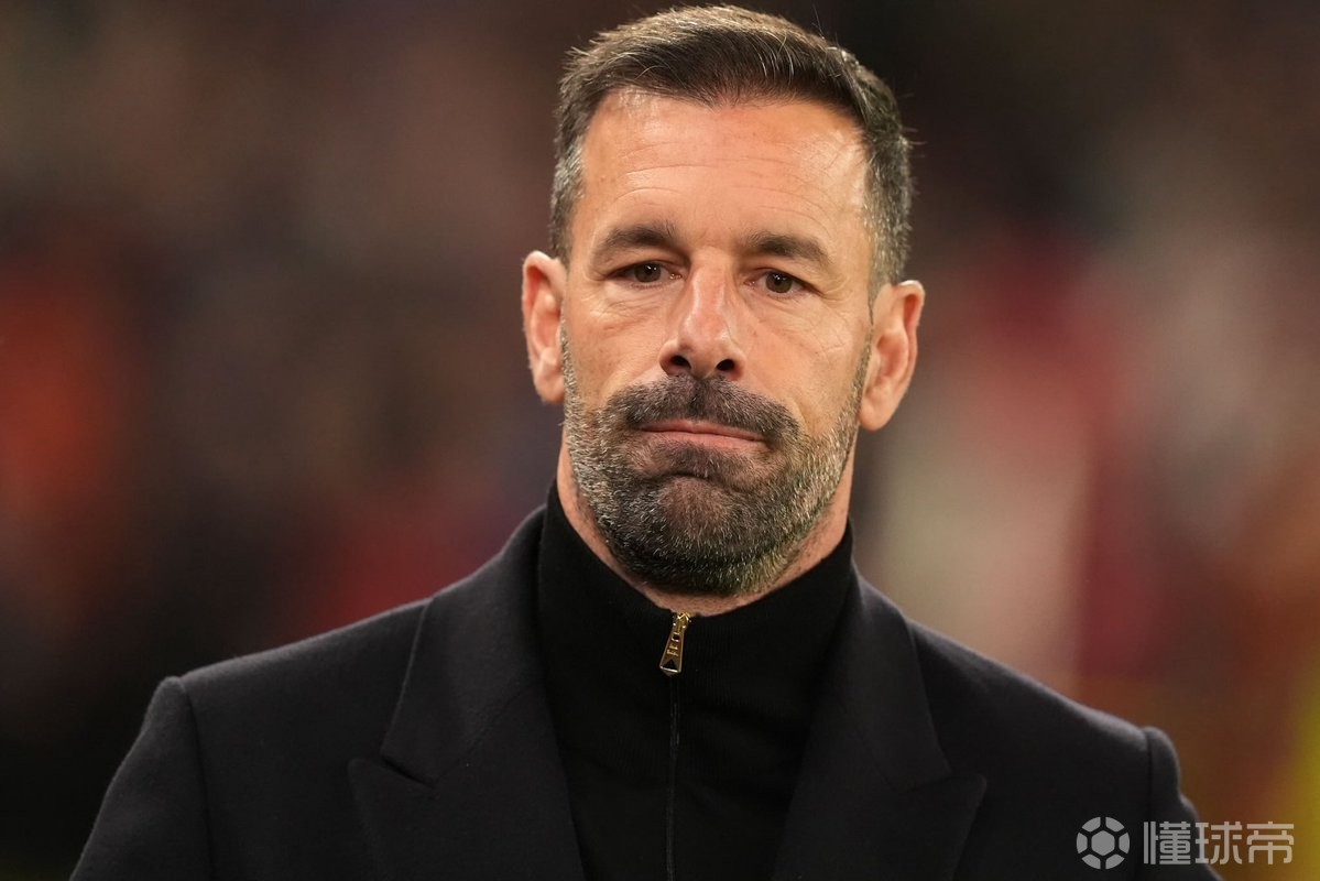 汉堡队主帅因战绩不佳被解雇,球队寻求新领导者的简单介绍 汉堡队主帅因战绩不佳被解雇,球队寻求新领导者的简单介绍