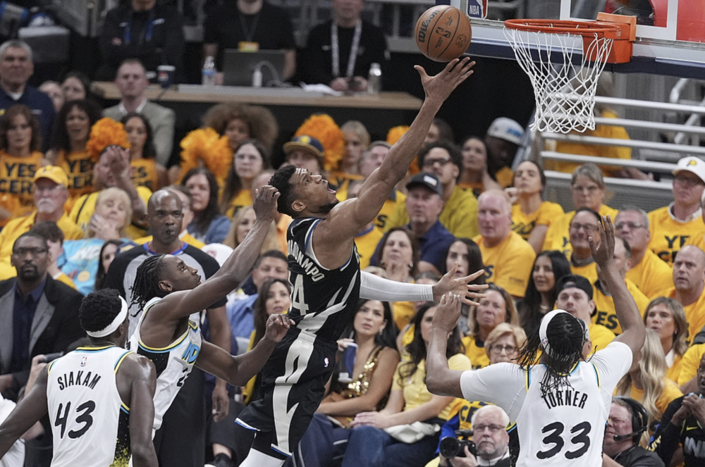 包含快船客场大胜,雄鹿队无力抵御的词条 包含快船客场大胜,雄鹿队无力抵御的词条