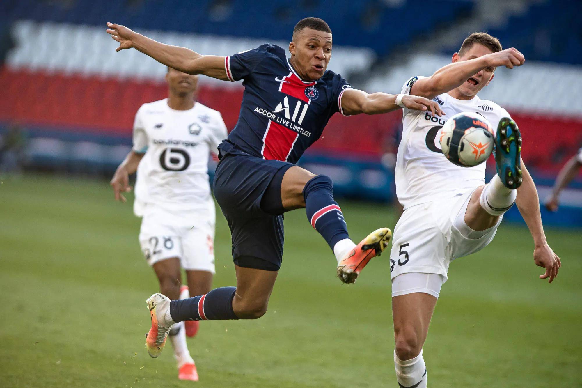 巴黎圣日耳曼备战对阵波尔多，全力以赴的简单介绍