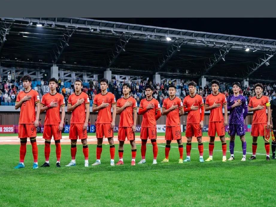 包含热血激战!亚洲杯赛场上强强对决的词条 包含热血激战!亚洲杯赛场上强强对决的词条