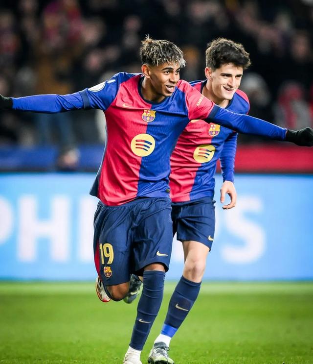 包含巴斯蒂亚遭遇失利，球队遭遇困境的词条