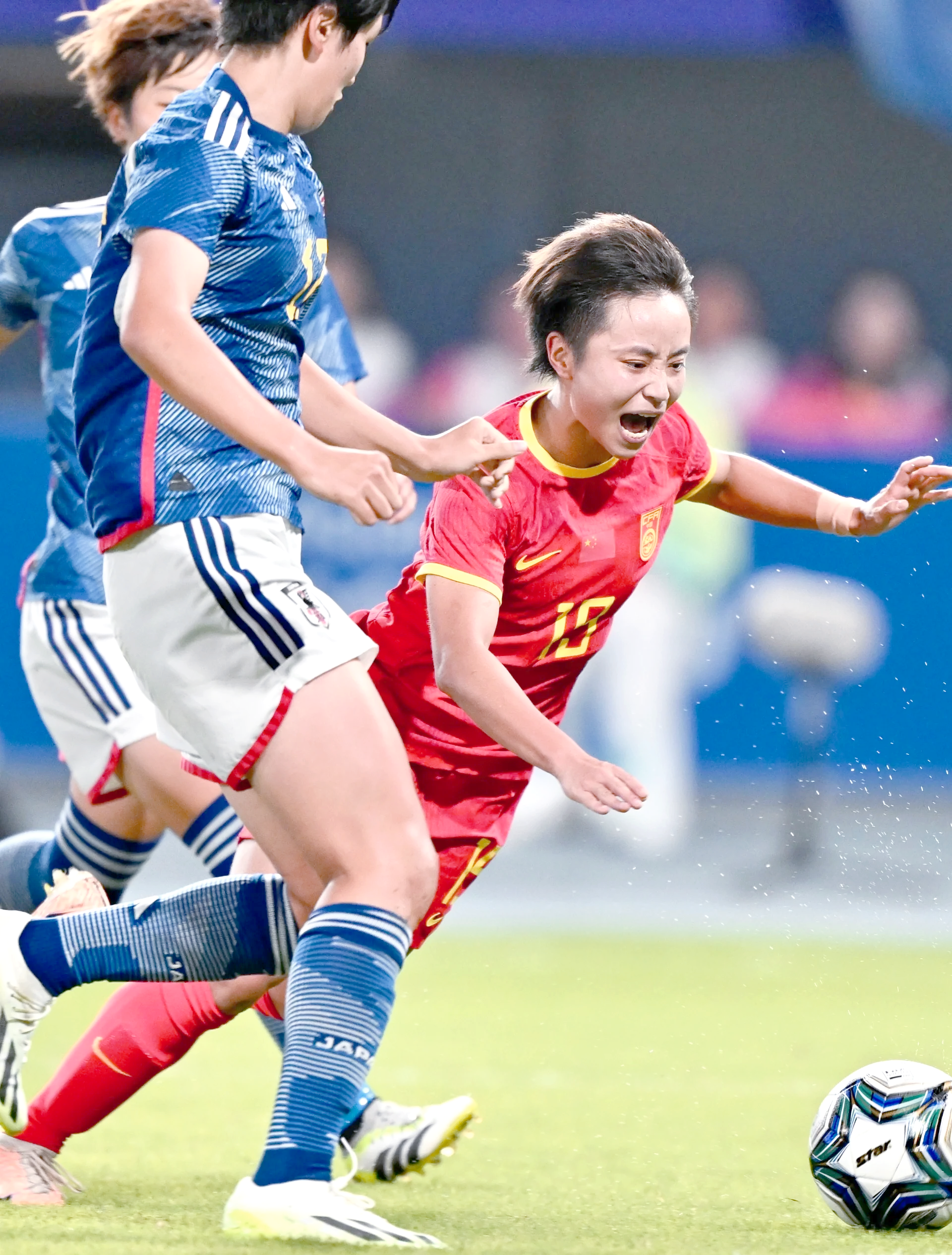 女足再获关键胜利，晋级决赛