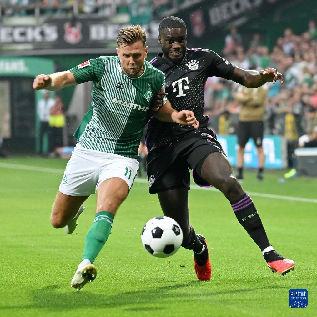 门兴格拉德巴赫全力对抗云达不来梅