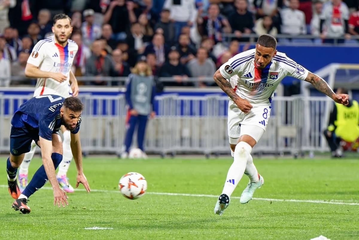 包含卡昂主场迎战里昂,争取避免降级的词条 包含卡昂主场迎战里昂,争取避免降级的词条