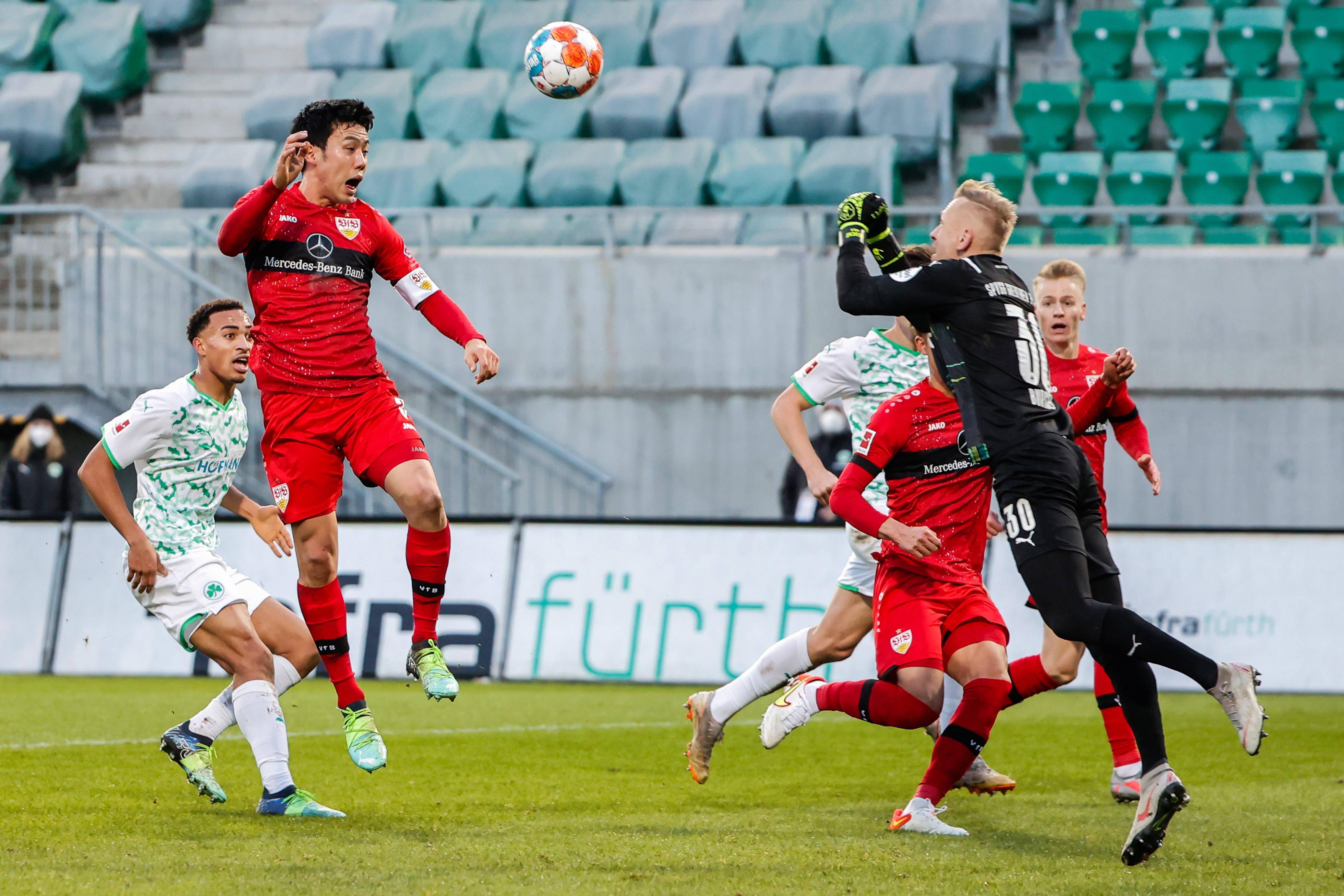 弗赖堡防线硬朗,逼平强劲的对手 弗赖堡防线硬朗,逼平强劲的对手