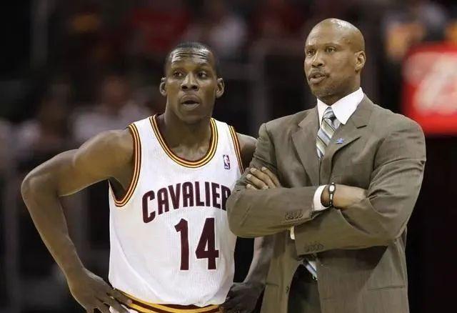 小牛队新加入的外援成为球队得分王 小牛队新加入的外援成为球队得分王