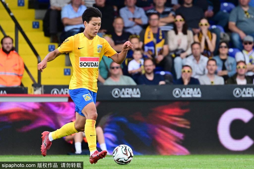 包含瓦朗谢纳在主场表现出色,获得连胜的词条 包含瓦朗谢纳在主场表现出色,获得连胜的词条