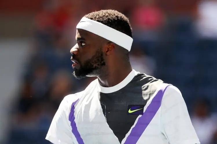 斯图加特客场苦战,争取每一分的简单介绍 斯图加特客场苦战,争取每一分的简单介绍