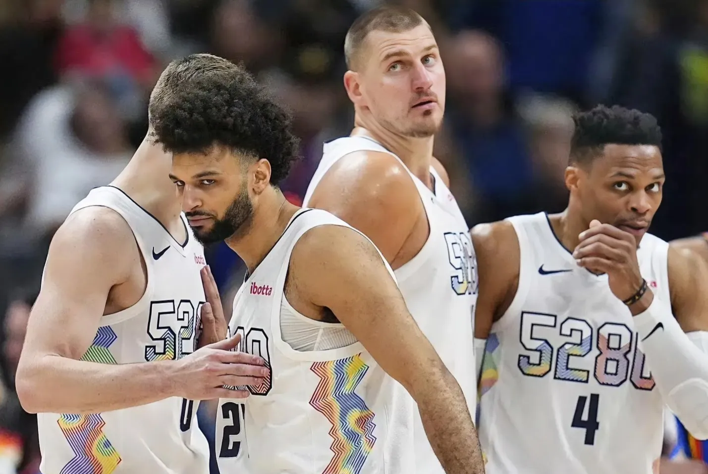 掘金血洗鹈鹕，哈里斯统治全场的简单介绍