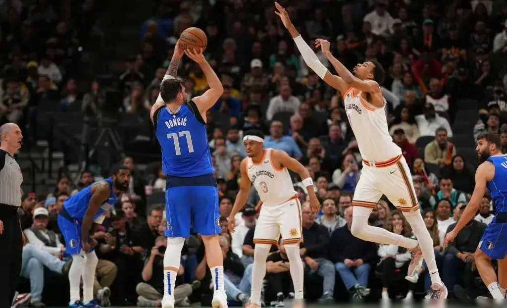 鹈鹕力克火箭,克莱关键制胜的简单介绍 鹈鹕力克火箭,克莱关键制胜的简单介绍