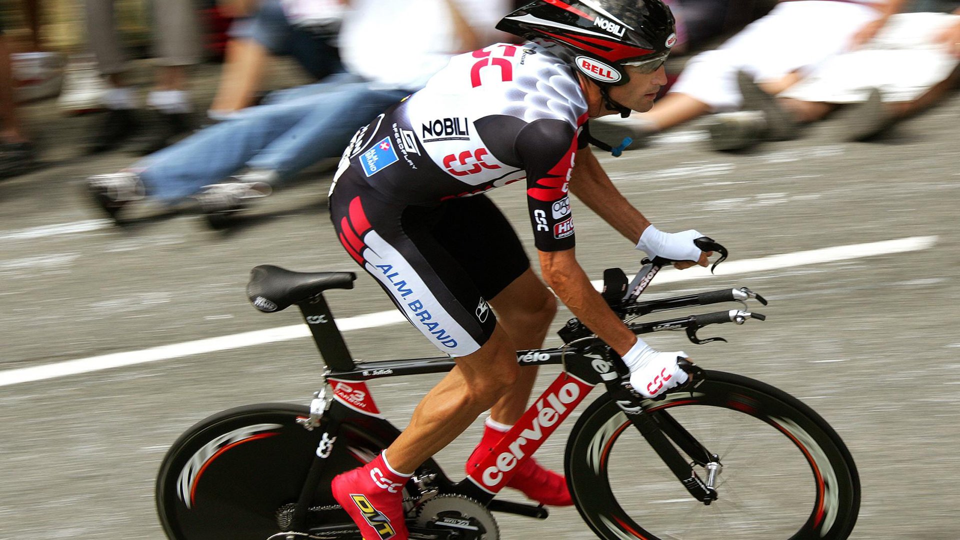 北非荣耀杯，马丁内利独中两元，阿尔及利亚力克突尼斯