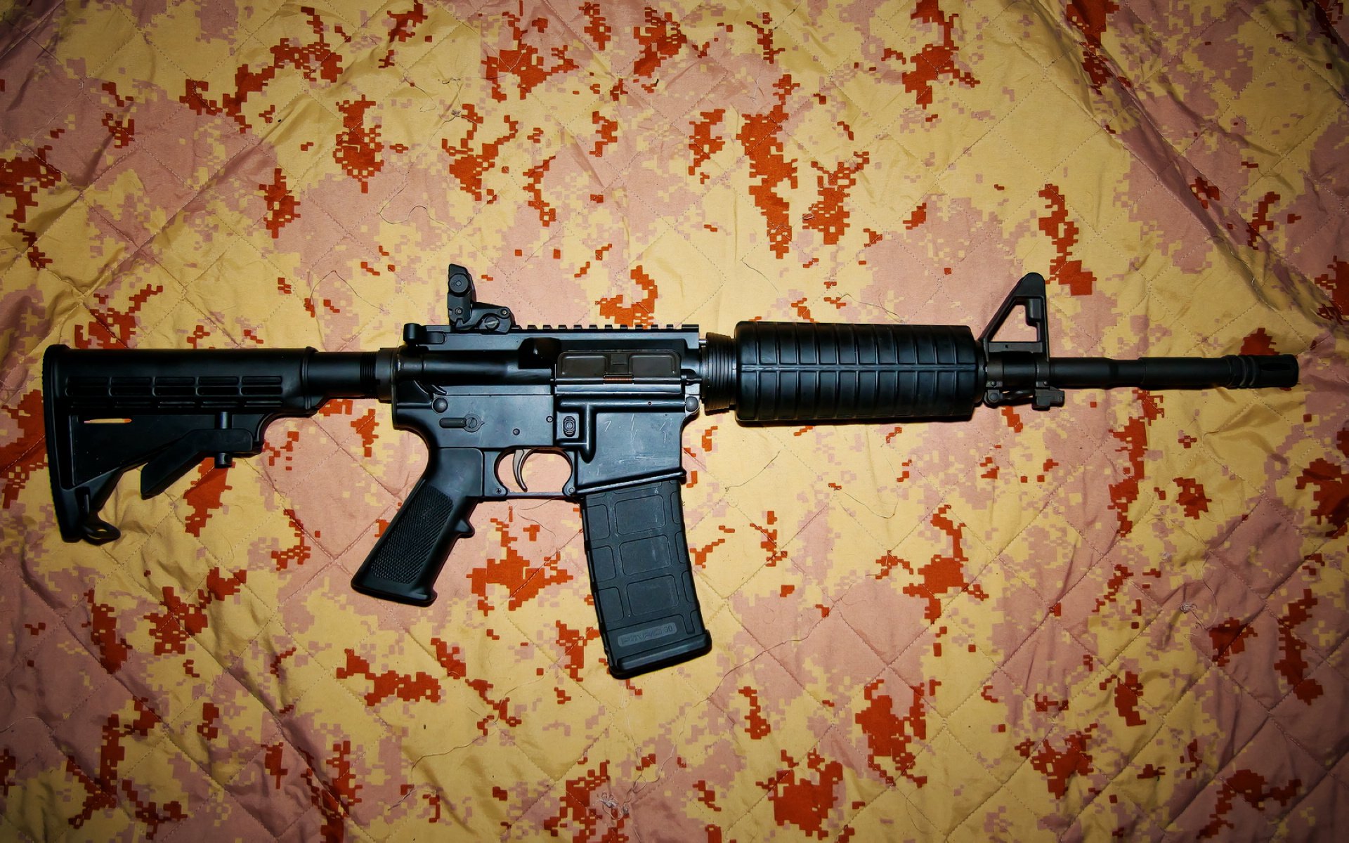 骑士三分雨浇灭热火，库里虚拟跨界飙出F1奇幻赛道