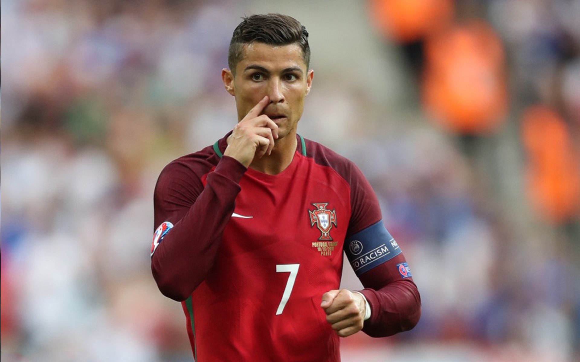 德甲争冠白热化引爆焦点战，罗马淘汰赛倚仗喀麦隆英雄惊险过关