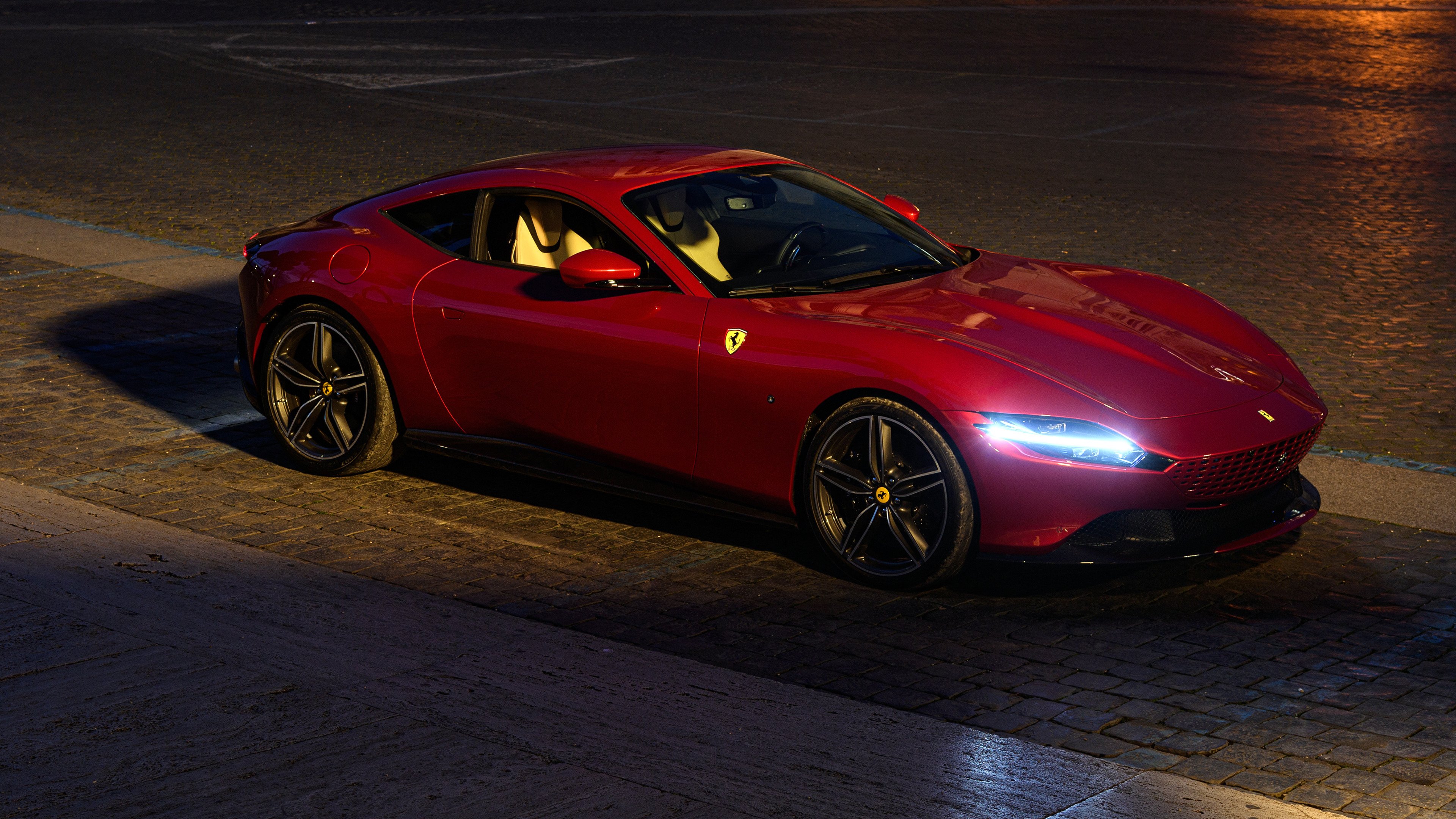 德甲争冠白热化引爆焦点战，罗马淘汰赛倚仗喀麦隆英雄惊险过关