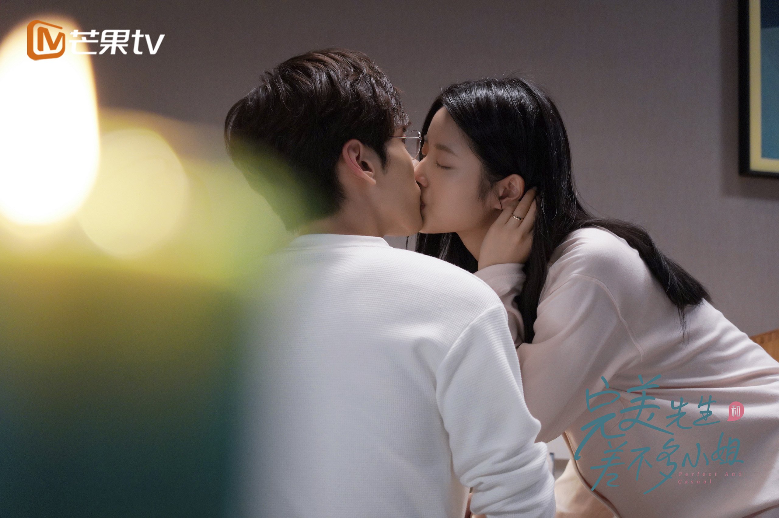 门线解围与东亚逆袭，同一个足球世界的价值证明