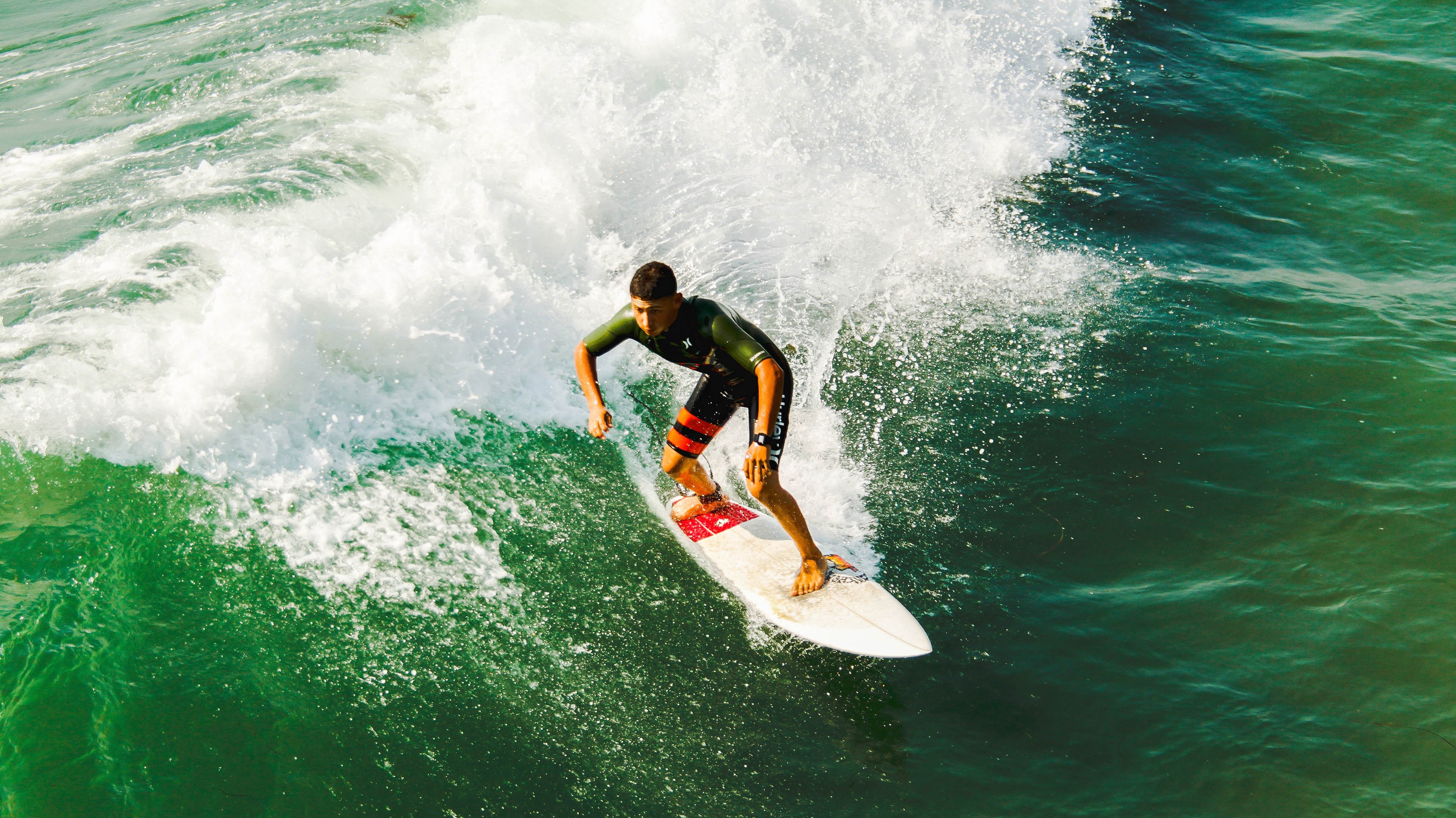 南美风暴席卷伊杜纳！巴拉圭元素强压多特蒙德，德甲争冠天平骤变