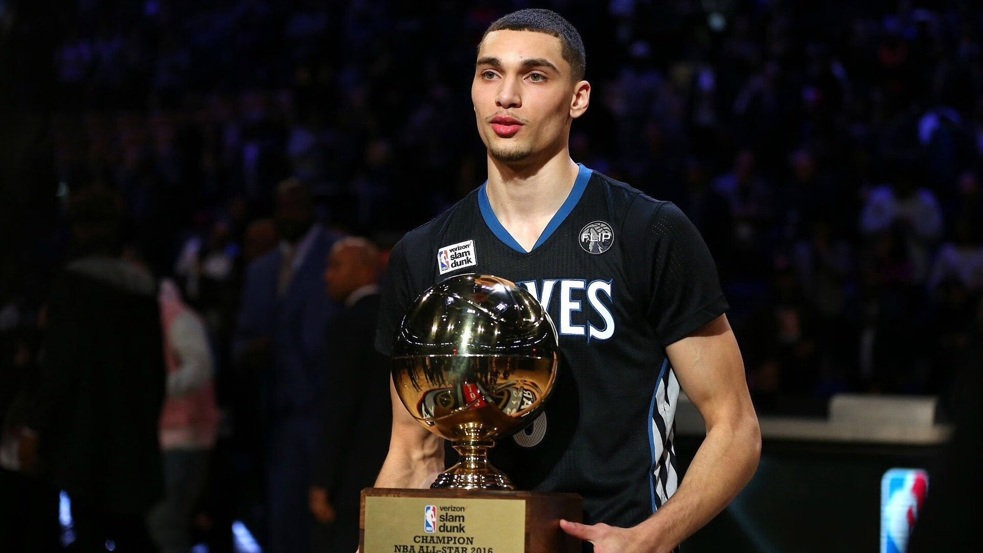 尼克斯踏平吉林队，杜兰特关键先生主宰赛场