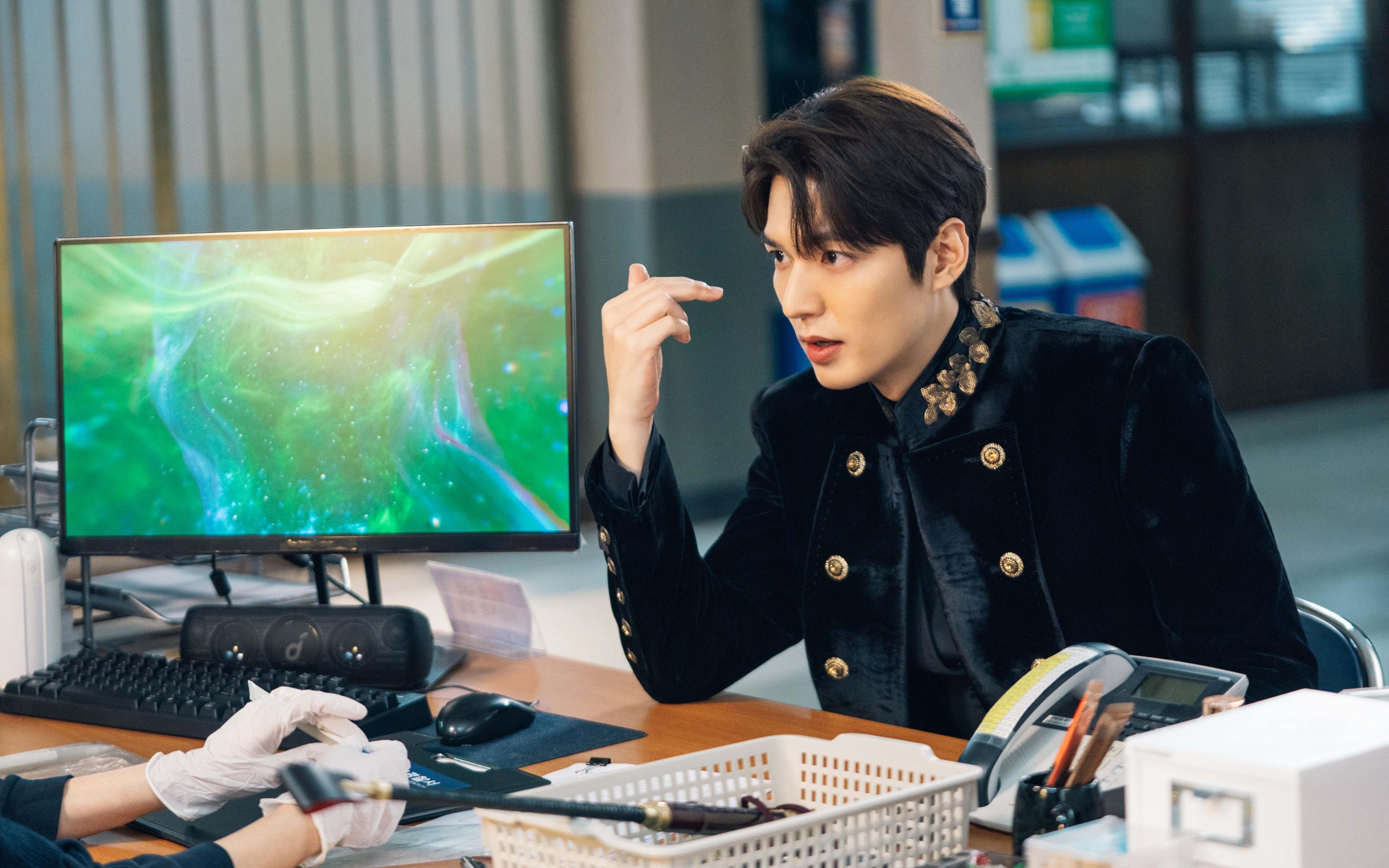 伊朗对阵德国，当铁血纪律遇见波斯弯刀，福登如何以现代足球之名完成终极解答